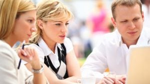why-your-business-blog-should-be-a-group-effort