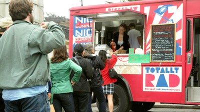 small-business-tips--when-to-buy-a-food-truck