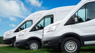 At What Point Should Your Business Consider Small Fleet Insurance?