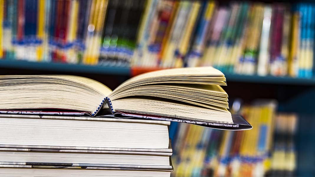 5 Best Leadership Books That Inform and Inspire Young Leaders