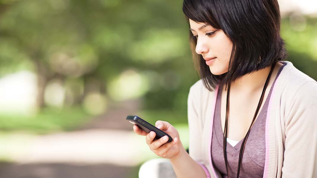 How Texting Works to Increase Business Sales