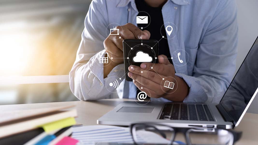 Ways That Cloud Communications Improve Customer Service