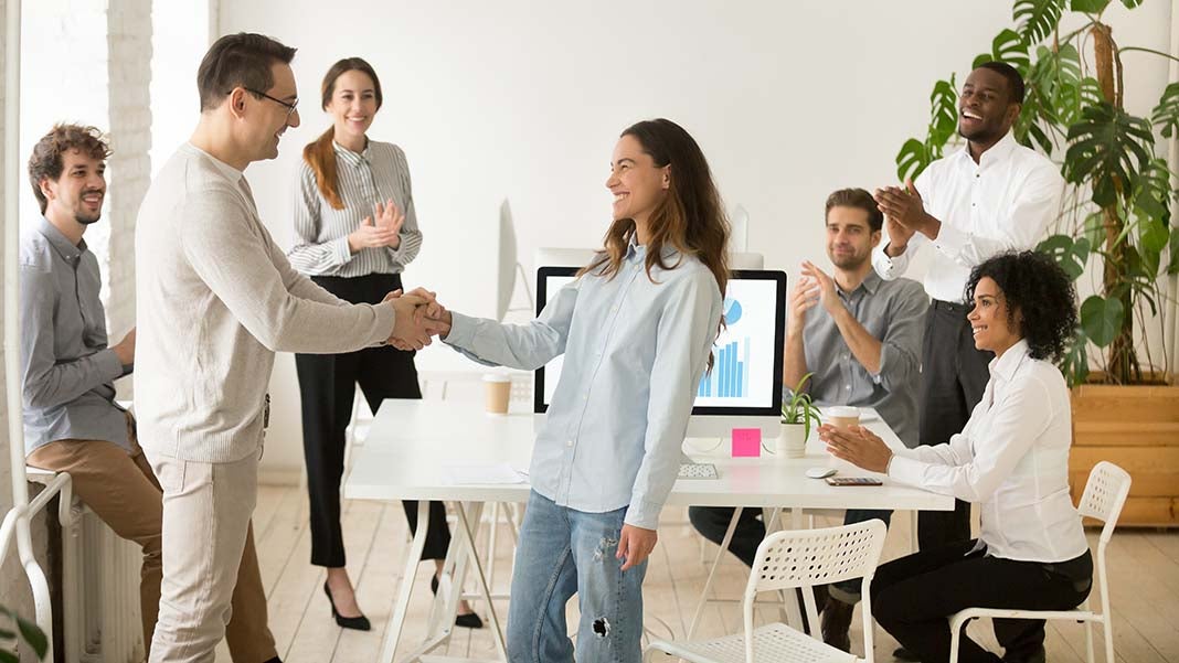 How To Effectively Reward Your Employees