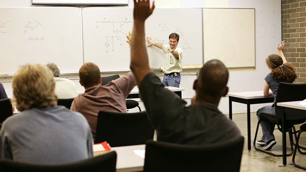 4 Classes Every New Entrepreneur Should Take