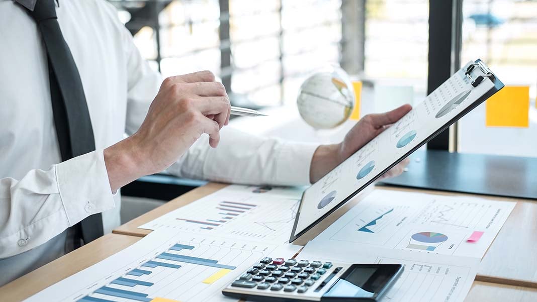 How to Create and Analyze a Small Business Budget