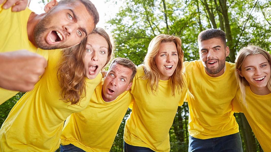7 Team Activities to Restore Employee Morale and Boost Productivity