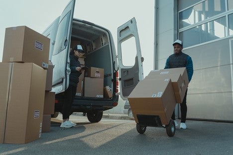 Same-Day Shipping & Delivery: The Key to Customer Delight