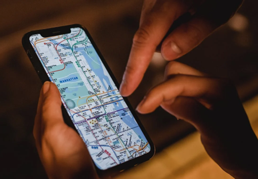 using an interactive map on a mobile device