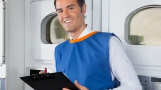 Man-Clipboard-Laundromat-Image1